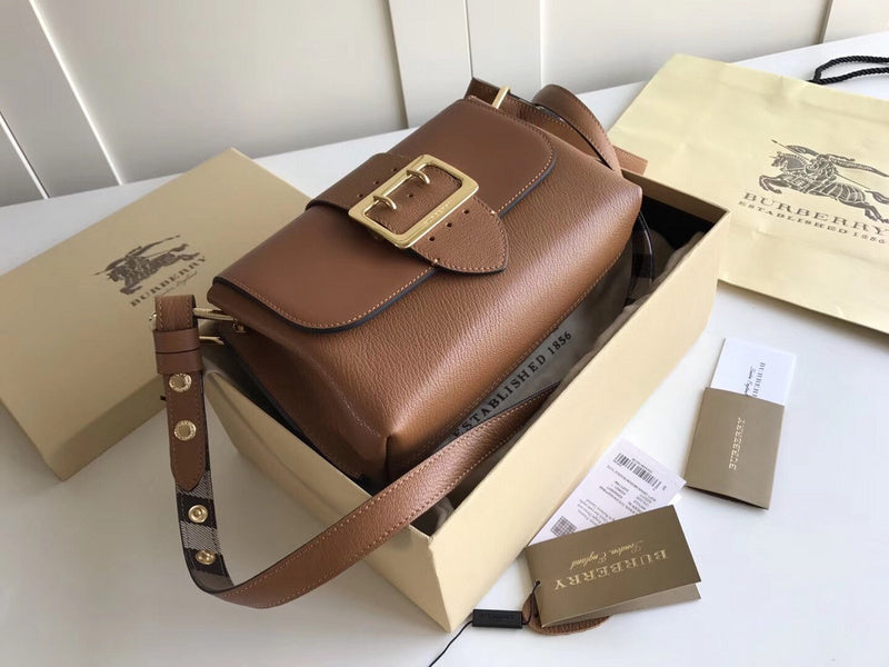 Burberry Bags - Bagsattire   489