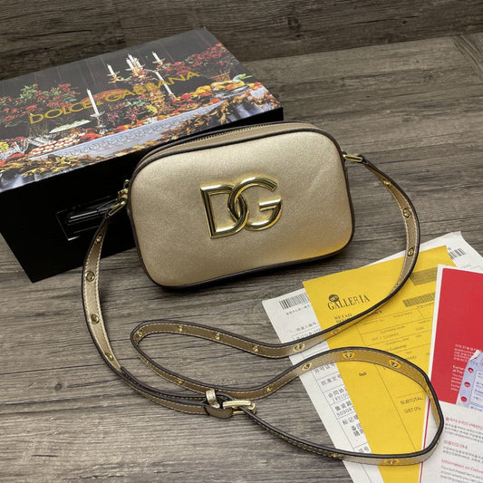 DG Crossbody 3.5 Bag Gold For Women 7.5in/19AmeliaDG