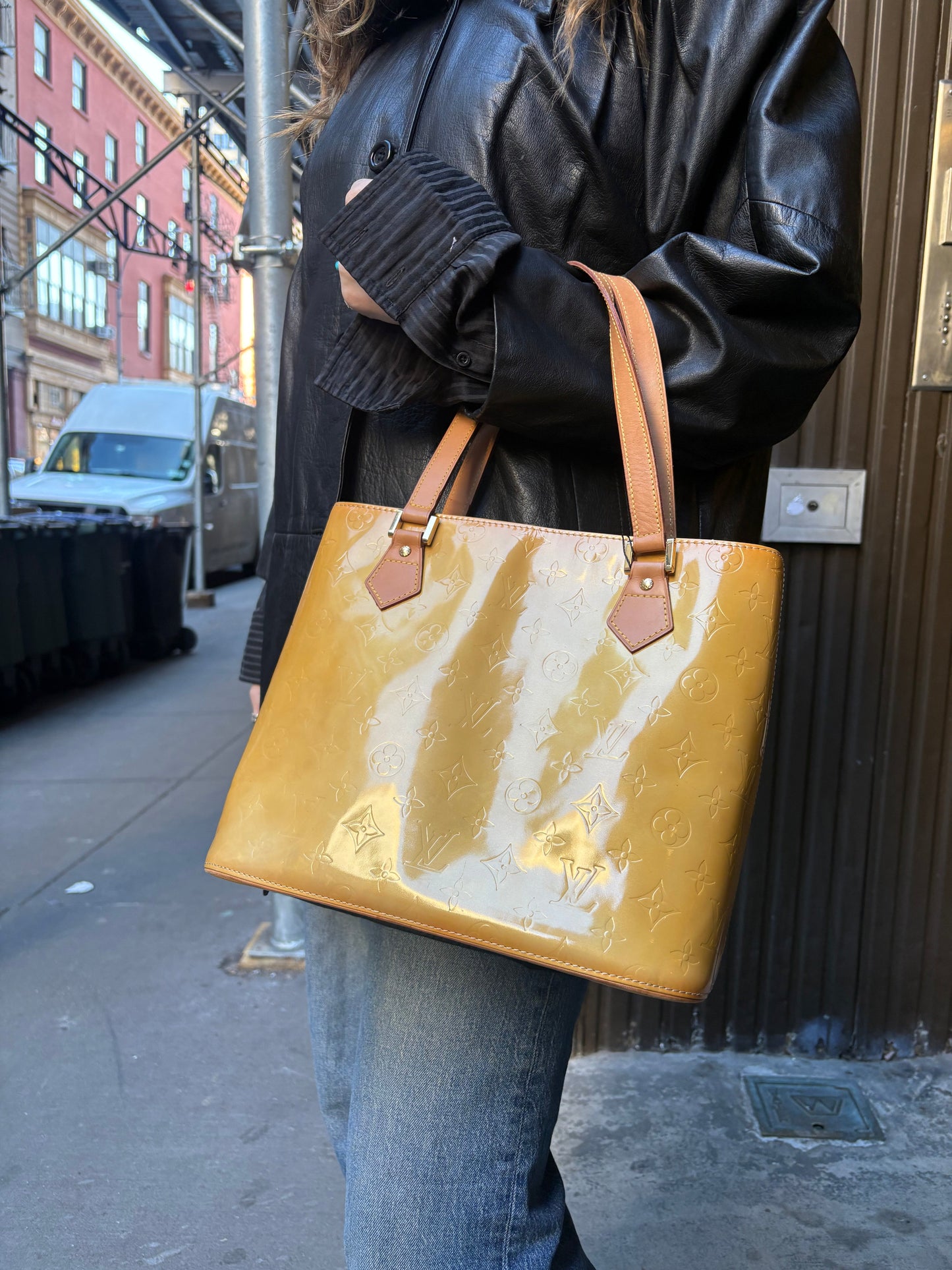 Louis Vuitton   Monogram Vernis Houston