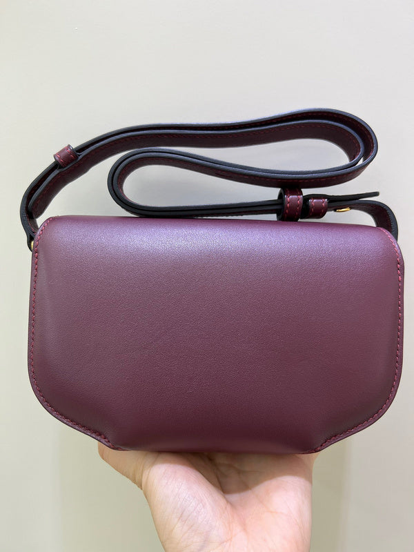 Amelia - HMS Bags - 1734