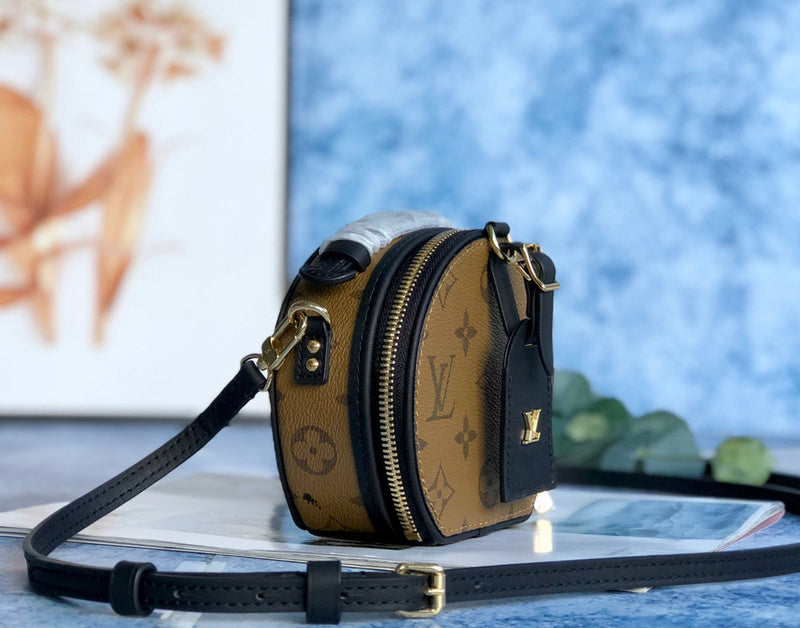 Fan Fashion Lu-Vi bags - 17752
