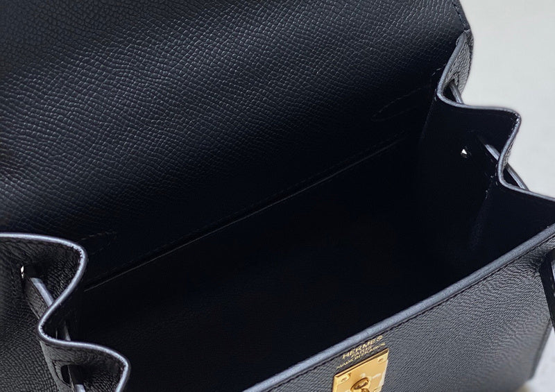 Amelia - HMS Bags - 1727