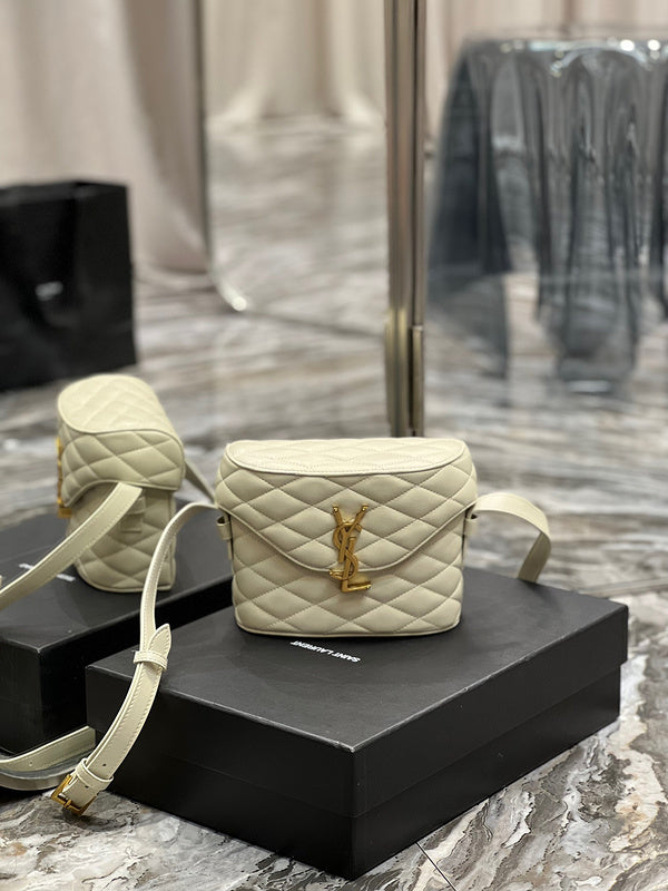 Amelia - YSL Bag - 3918