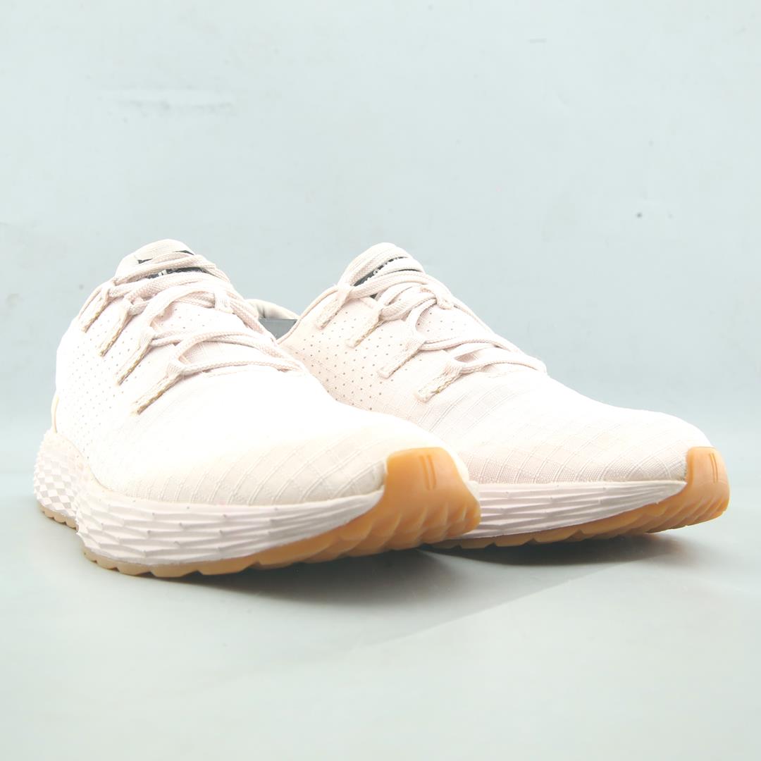 NOBULL  RIPSTOP RUNNER