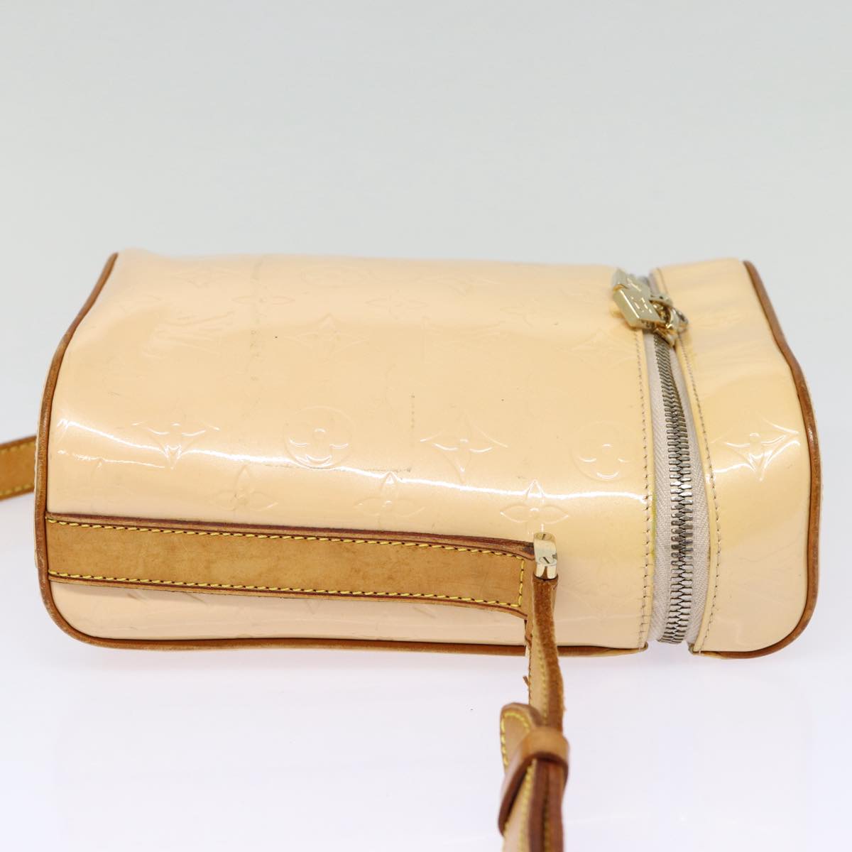 LOUIS VUITTON Vernis Sullivan Vertical Bag Marshmallow Pink M91298 LV Auth 87339