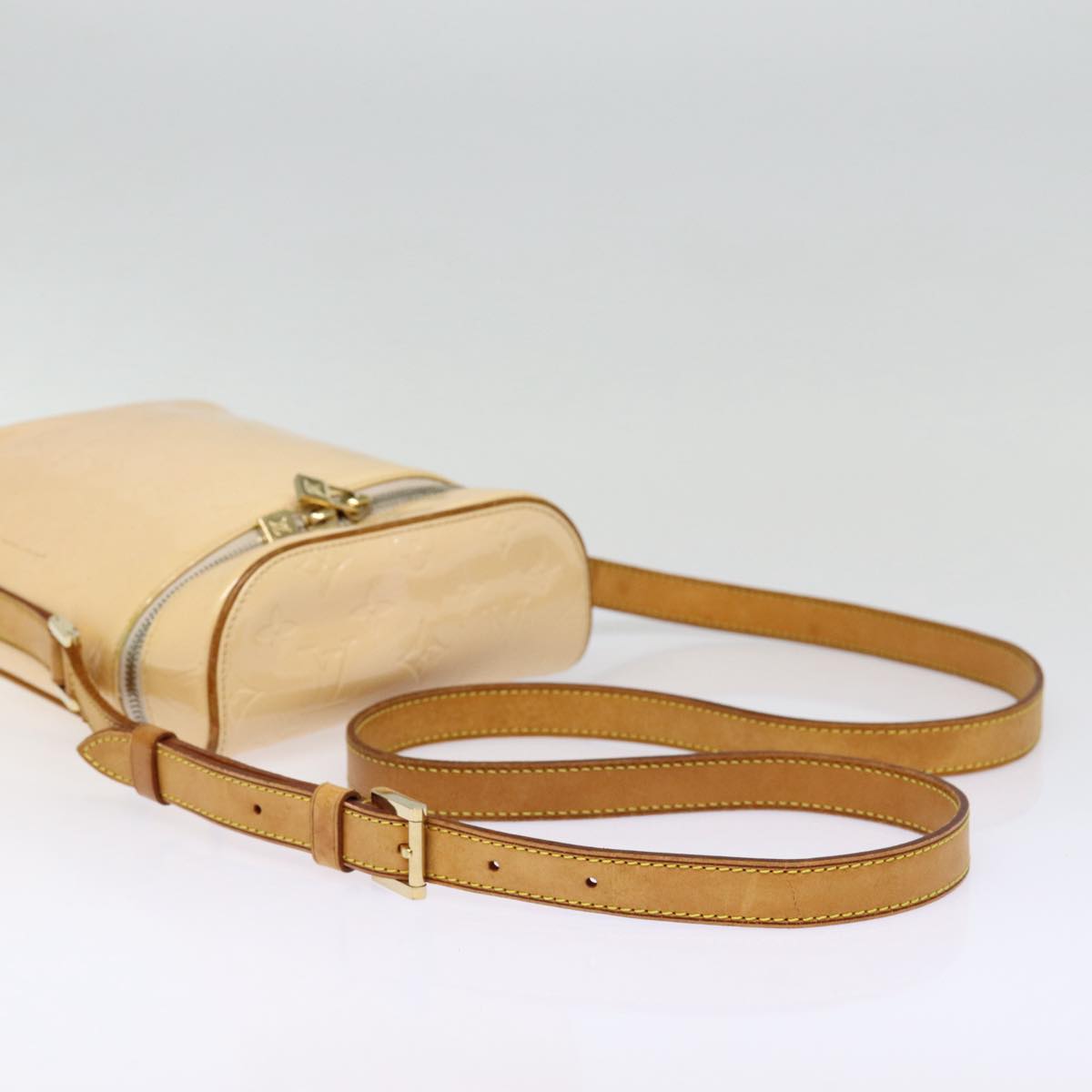 LOUIS VUITTON Vernis Sullivan Vertical Bag Marshmallow Pink M91298 LV Auth 87339
