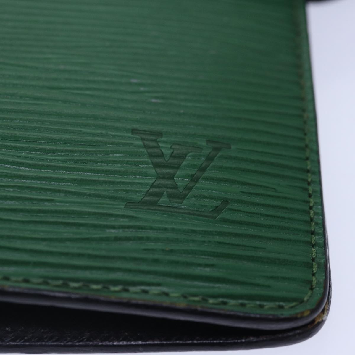 LOUIS VUITTON Epi Agenda MM Day Planner Cover Green R20044 LV Auth 87369