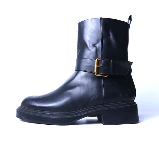 ZARA. .