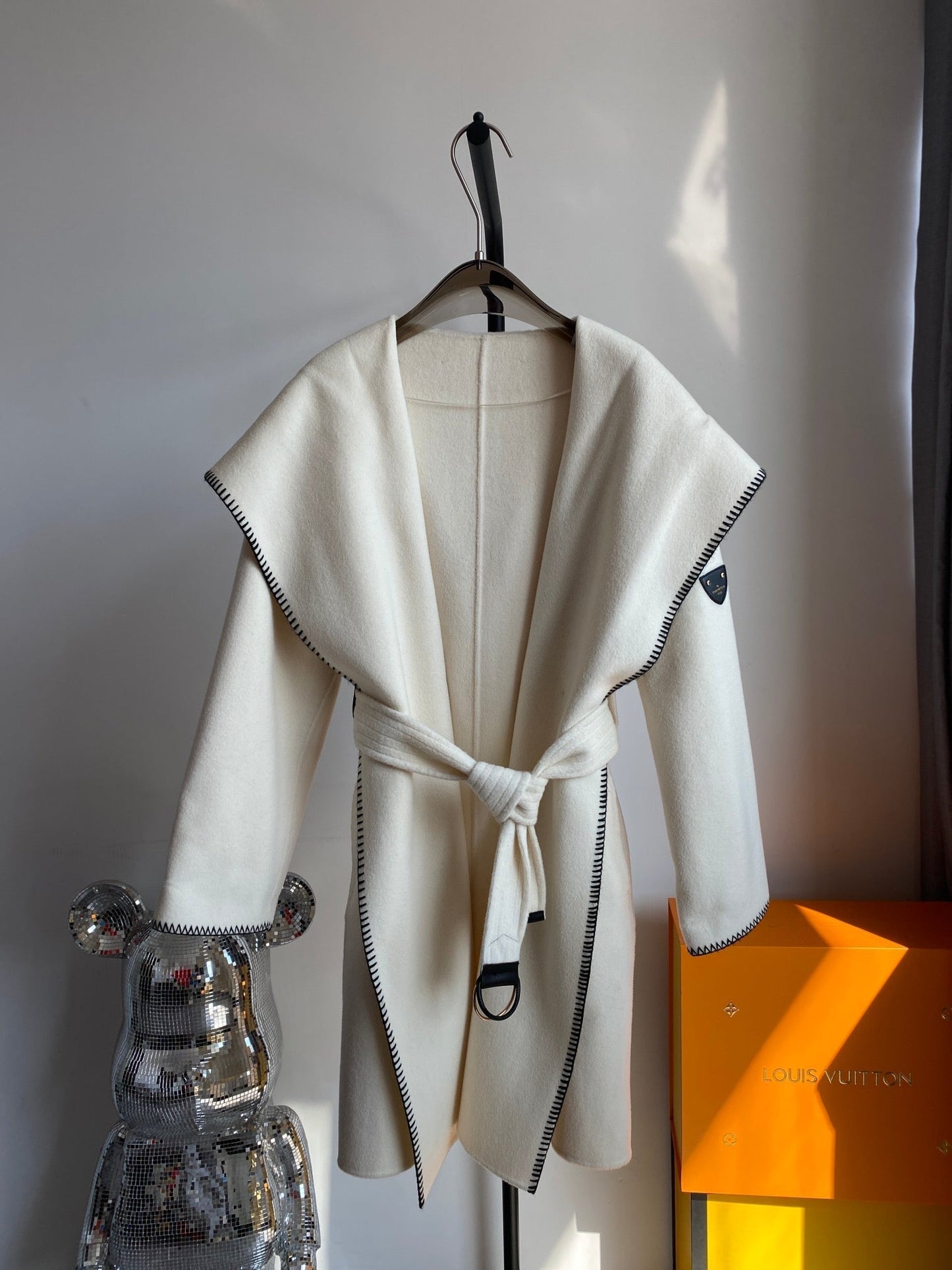 Luxury Louis Vuitton  Wrap Coat 028