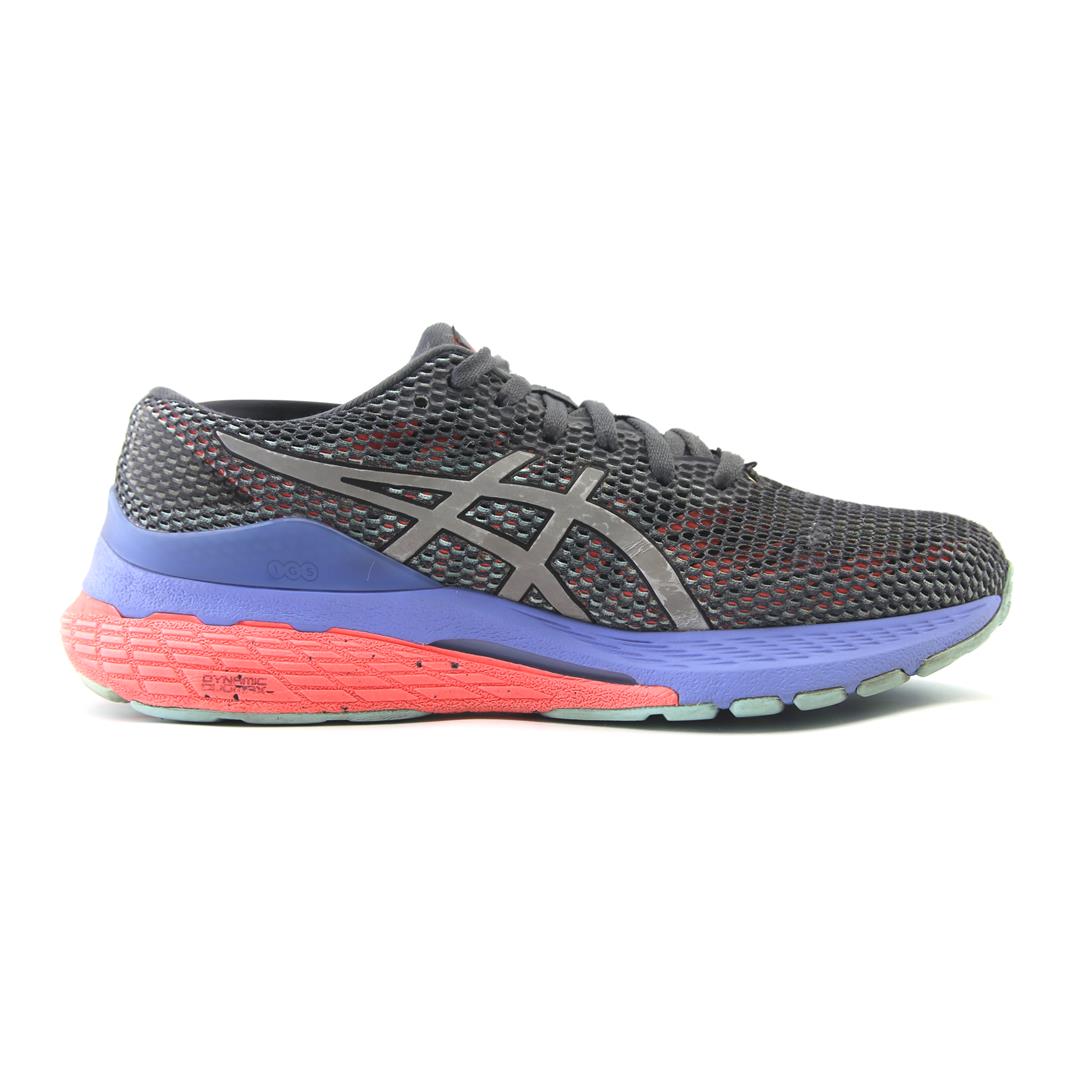 ASICS GEL KAYANO 28