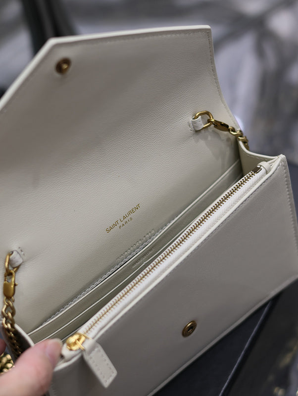 Amelia - YSL Bag - 1953