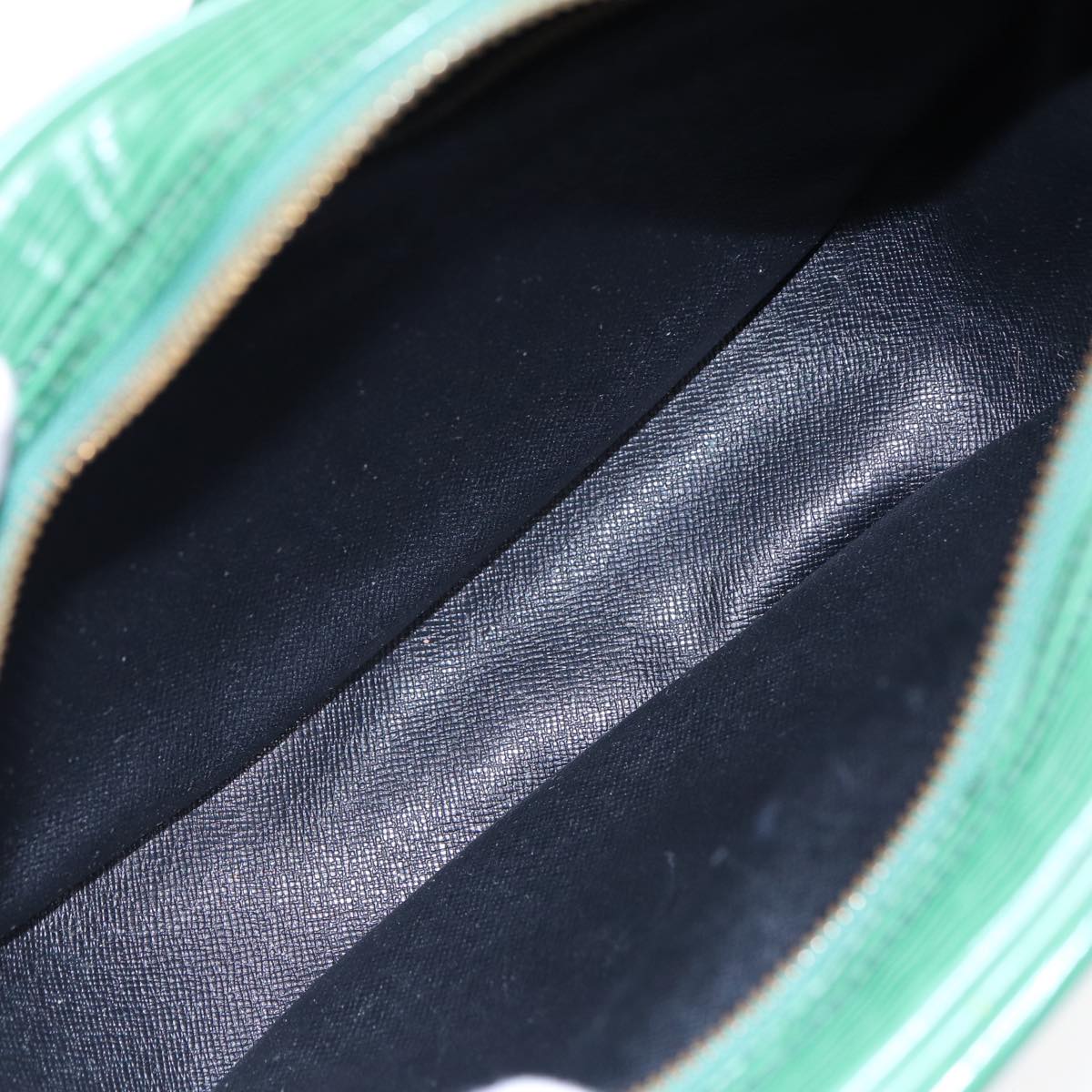 LOUIS VUITTON Epi Jeune Fille MM Shoulder Bag Green M52154 LV Auth 87755