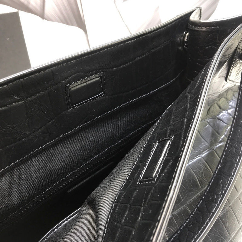 Amelia - YSL Bag - 2345