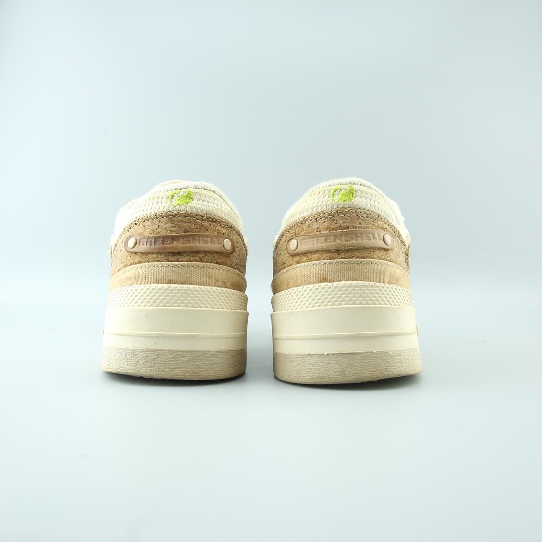 LI-NING .