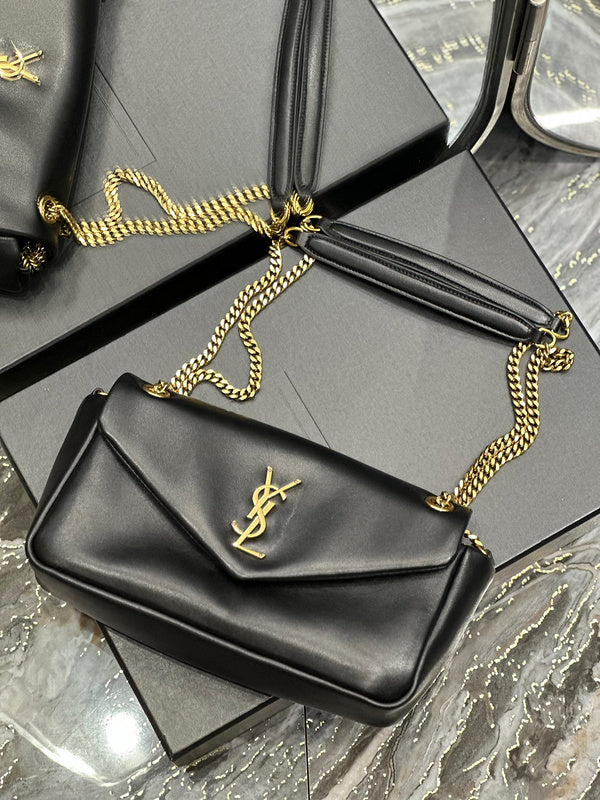 Amelia - YSL Bag - 1836