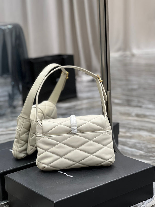 Amelia - YSL Bag - 3996