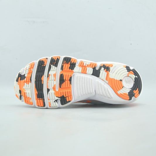 UNDER ARMOUR CHARGED ASSERT 9