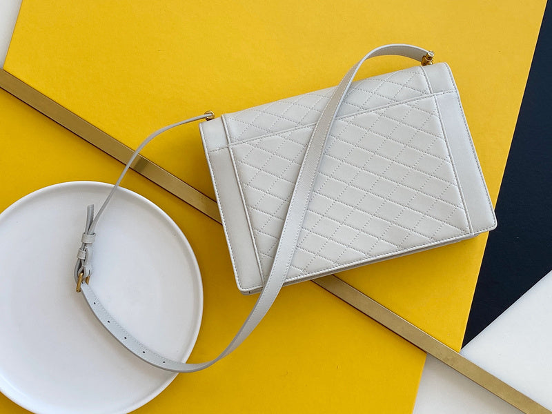 Amelia - YSL Bag - 4155