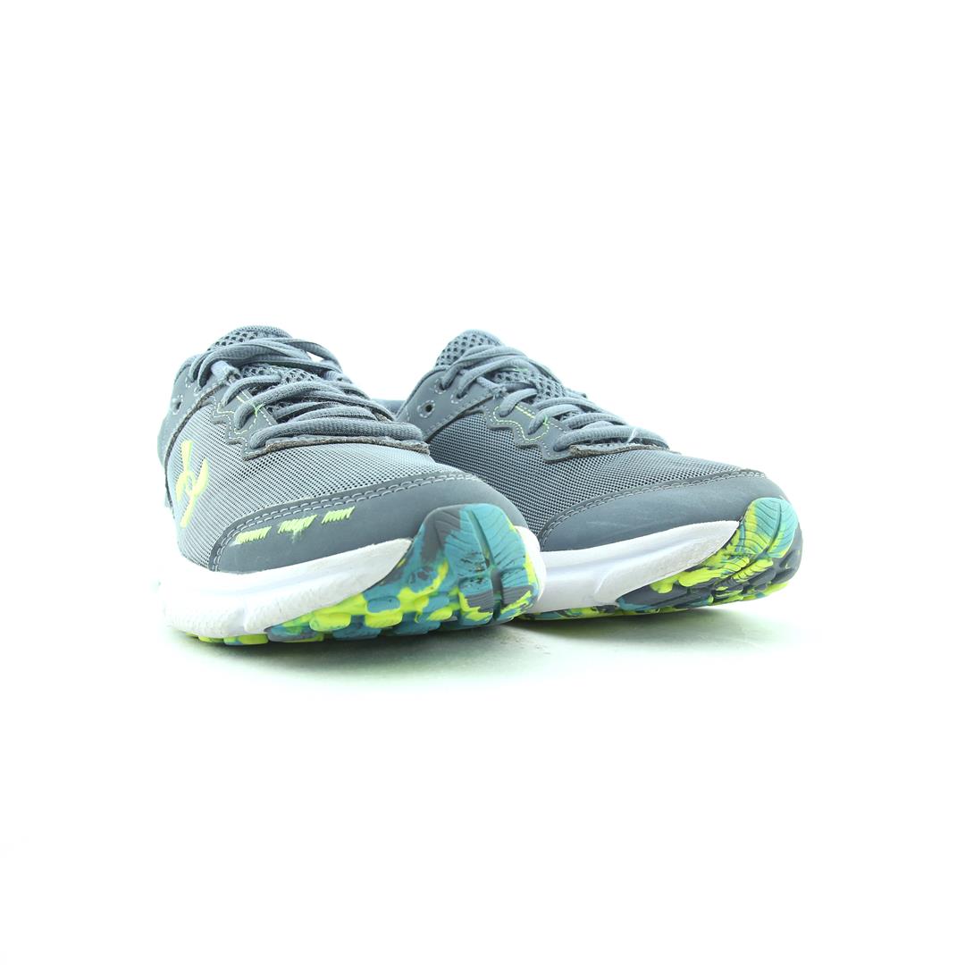 UNDER ARMOUR CHARGED ASSERT 10