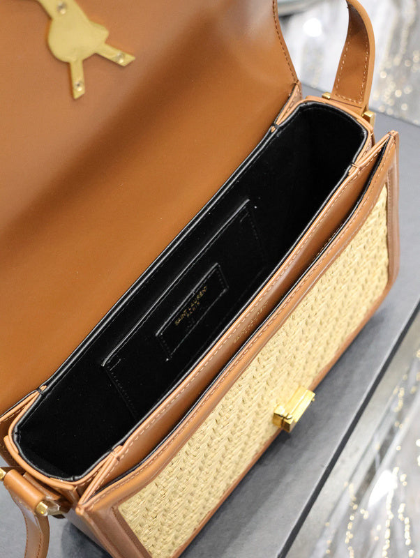 Amelia - YSL Bag - 1984