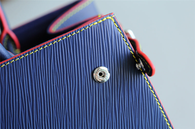 Fan Fashion Lu-Vi bags - 8424