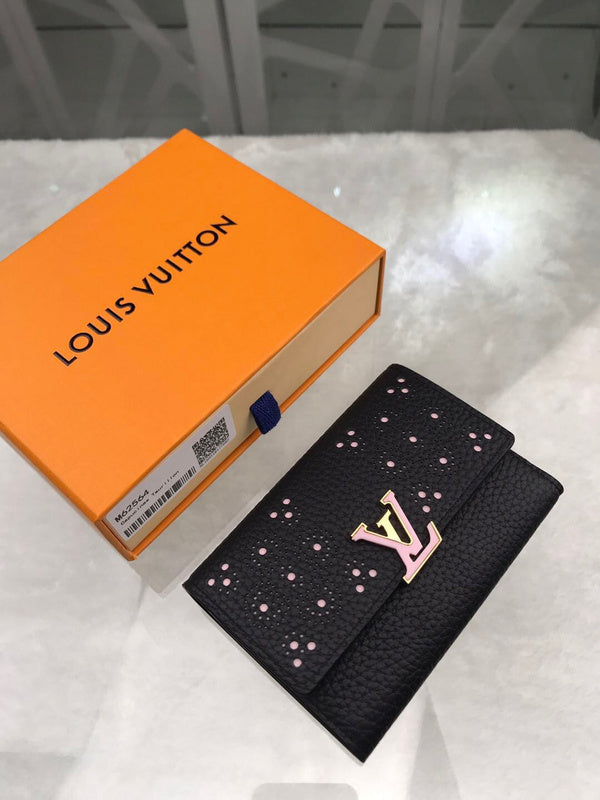 Fan Fashion Lu-Vi bags - 9002