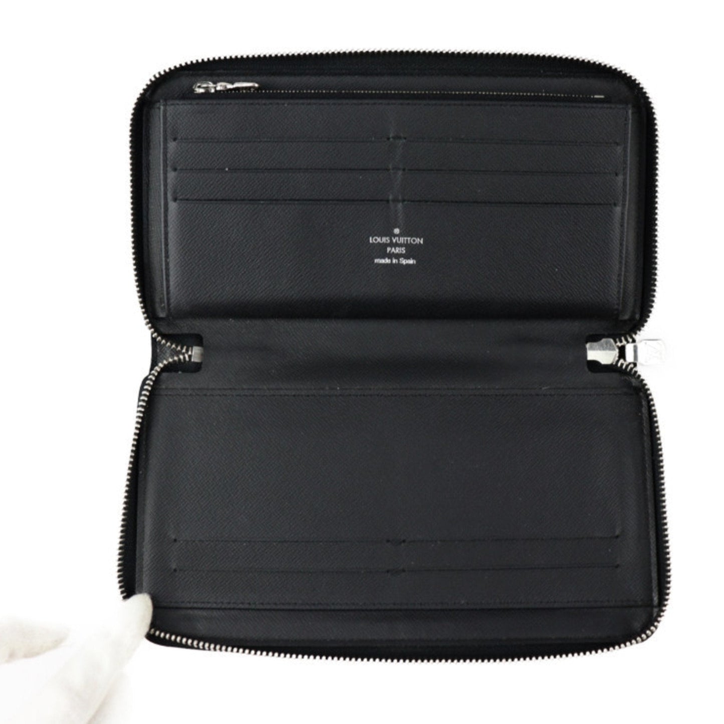 LOUIS VUITTON Zippy organizer Wallet