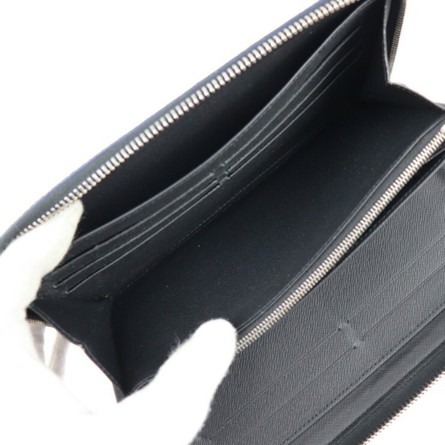 LOUIS VUITTON Zippy organizer Wallet