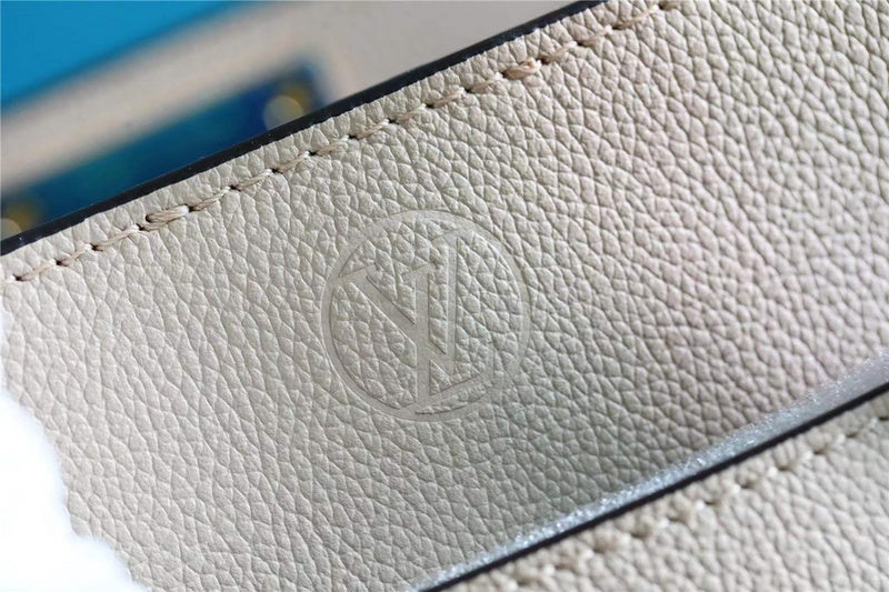 Fan Fashion Lu-Vi bags - 17549