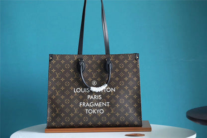 Fan Fashion Lu-Vi bags - 8670
