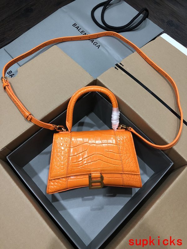 Amelia- BG Hourglass Bags - 121