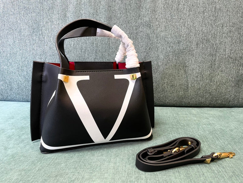 VAL LUXURY BAGS - FOR FASHION LOVERS  AFFORDABLE LUXURY BAGS- 1370