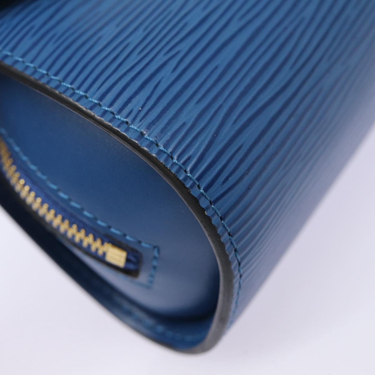 LOUIS VUITTON Epi Dauphine PM Pouch Blue M48445 LV Auth 88777
