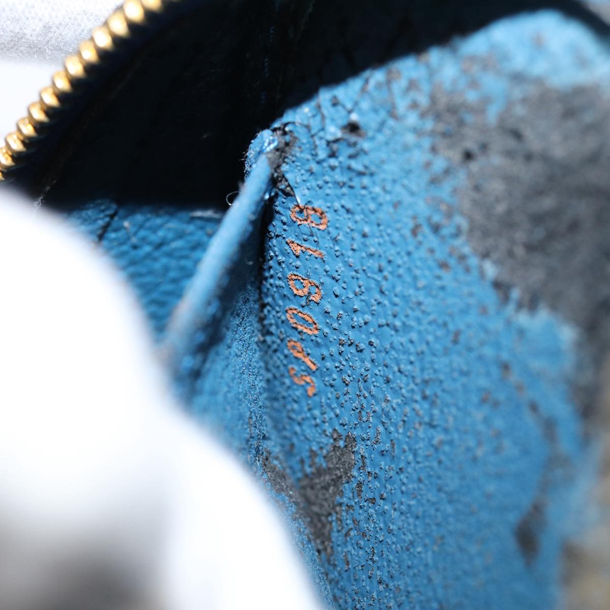 LOUIS VUITTON Epi Dauphine PM Pouch Blue M48445 LV Auth 88777