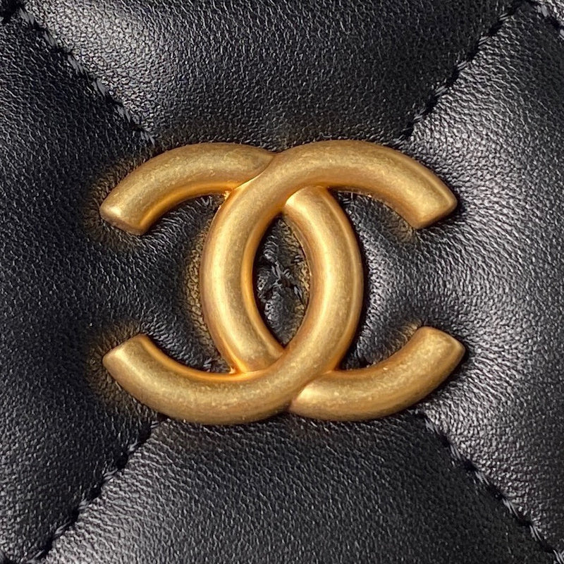 Wellow Bags - Chanel - Bags  - 247