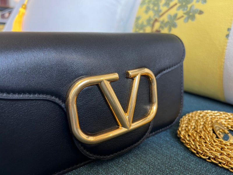 VAL LUXURY BAGS - FOR FASHION LOVERS  AFFORDABLE LUXURY BAGS- 1562