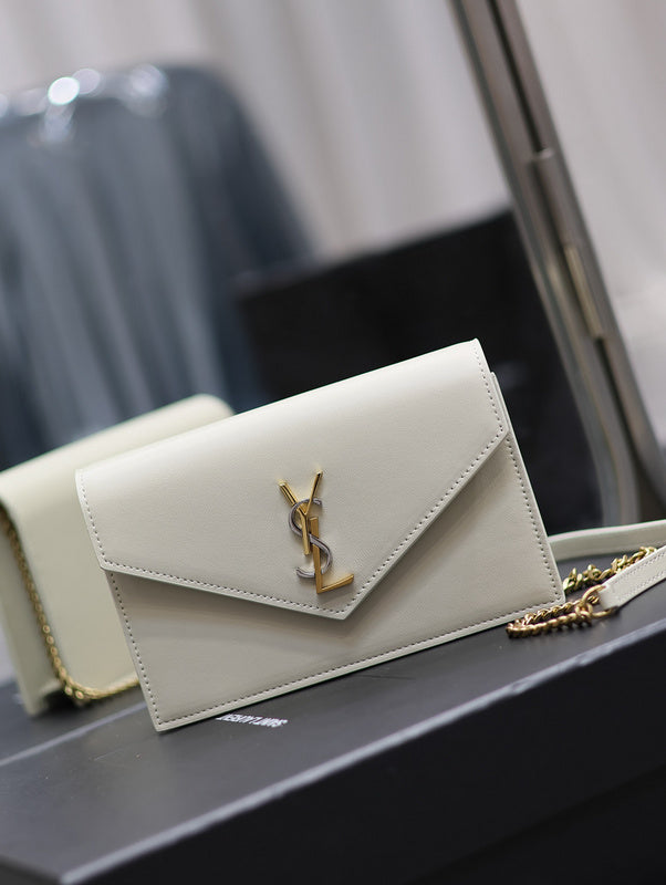 Amelia - YSL Bag - 1953