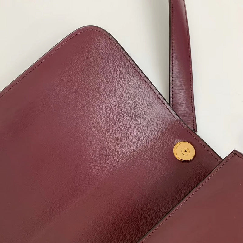 Amelia - YSL Bag - 3851