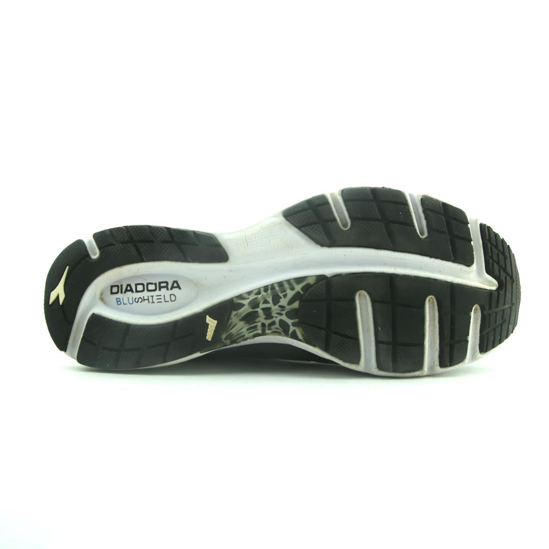 DIADORA MYTHOS BLUSHIELD  HIP 2