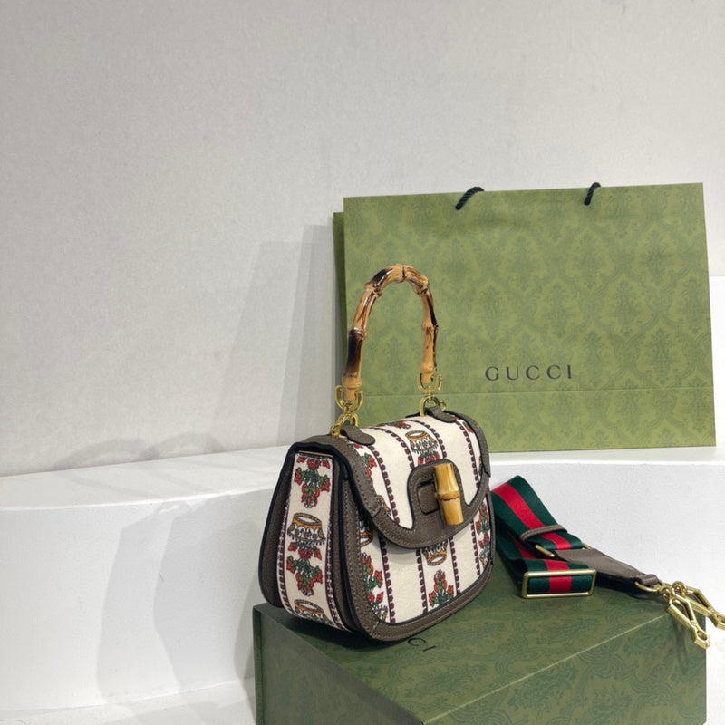 Amelia- GCI Bags - 2007