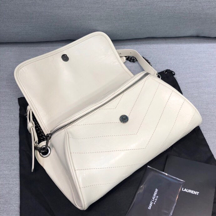 Amelia - YSL Bag - 2333