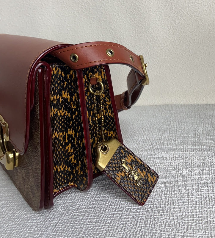 Amelia-i CAH Bags - 028