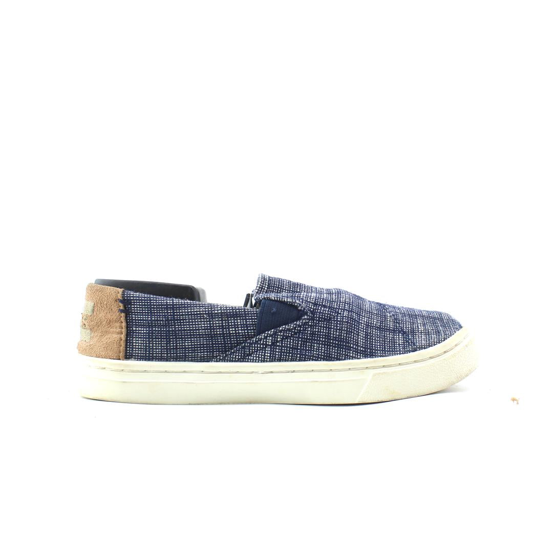 TOMS  LUCA