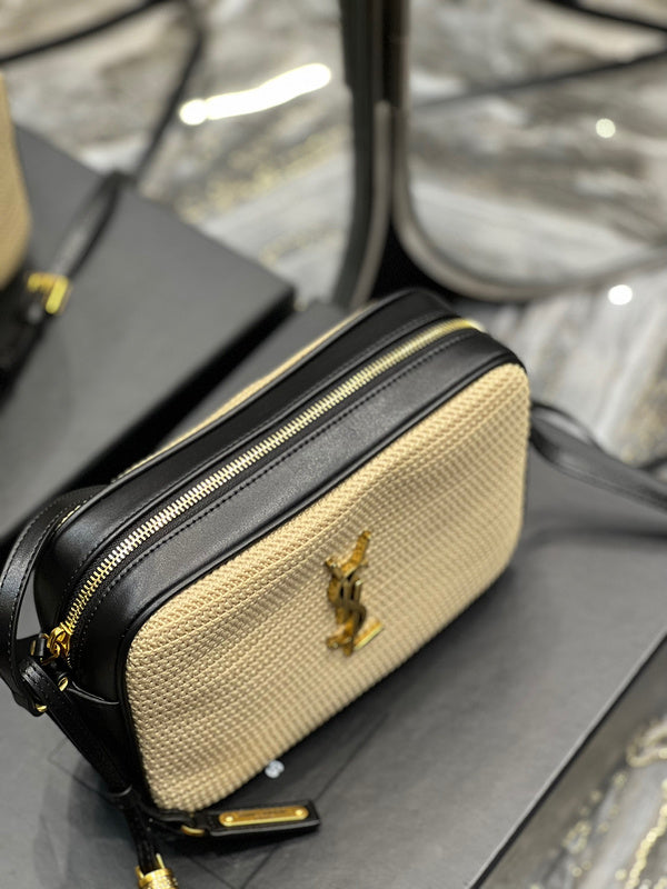 Amelia - YSL Bag - 1805