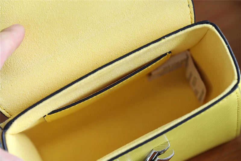 Fan Fashion Lu-Vi bags - 8429