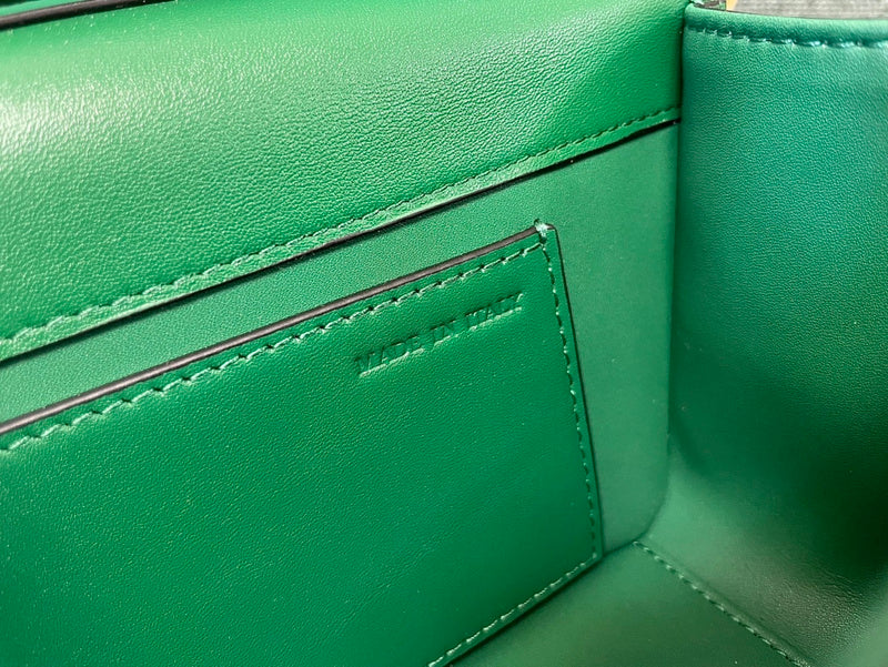 Amelia's Bag Gallery - VEL Bags - 358