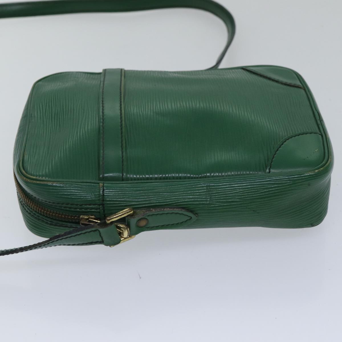 LOUIS VUITTON Epi Danube Shoulder Bag Green M45634 LV Auth 89323