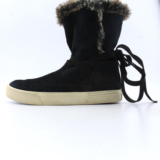 TOMS .