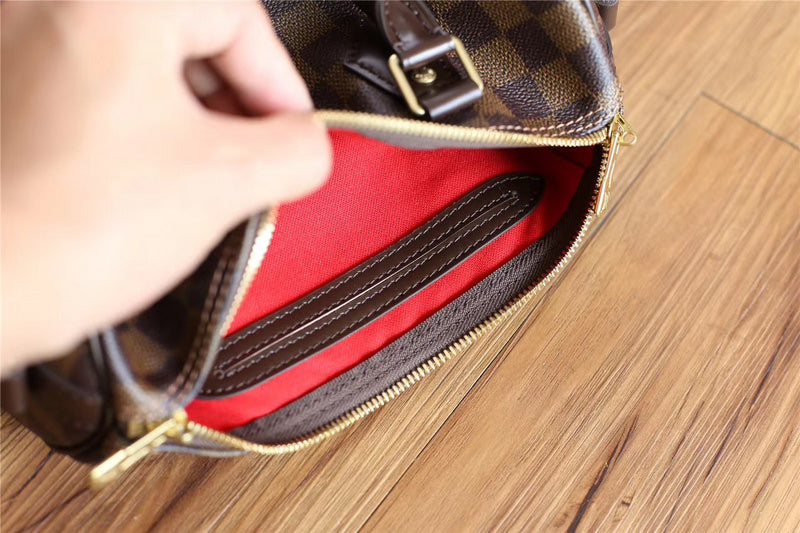 Fan Fashion Lu-Vi bags - 8149