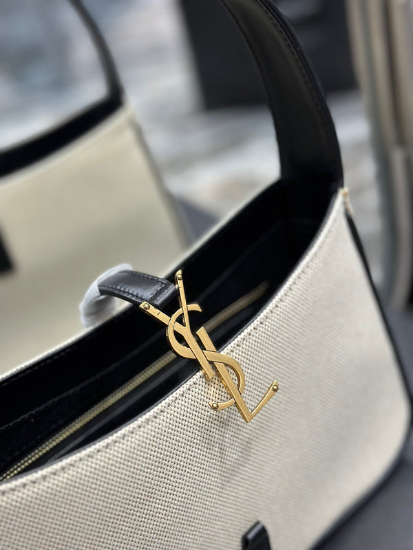 Amelia - YSL Bag - 3991